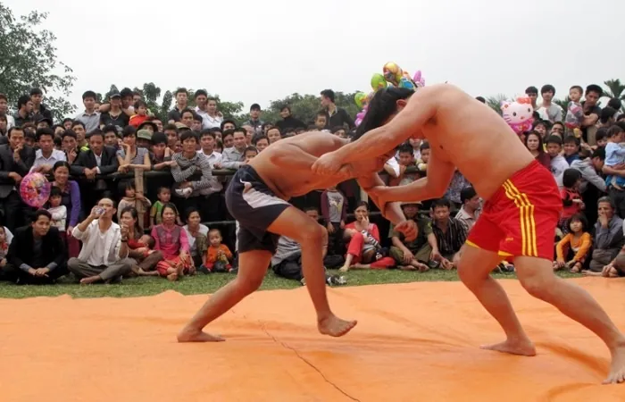 Trẩy hội khai xuân ở chùa Hương Tích - Hà Tĩnh Trẩy hội khai xuân ở chùa Hương Tích Hà Tĩnh