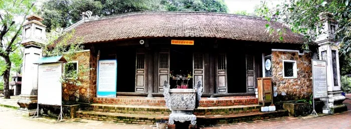 Trẩy hội khai xuân ở chùa Hương Tích - Hà Tĩnh Trẩy hội khai xuân ở chùa Hương Tích Hà Tĩnh