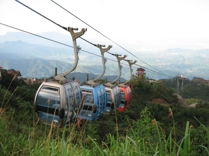 Trẩy hội khai xuân ở chùa Hương Tích - Hà Tĩnh Trẩy hội khai xuân ở chùa Hương Tích Hà Tĩnh