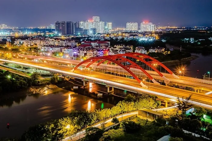 Cầu Ông Lớn bên dòng sông hiền hòa đây rồi