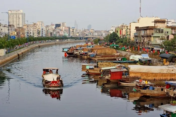 Với cuộc sống bình dị, chân phương
