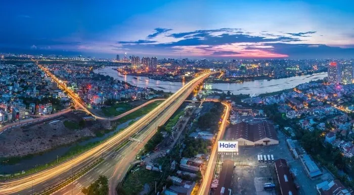 Trườn đi khắp nơi