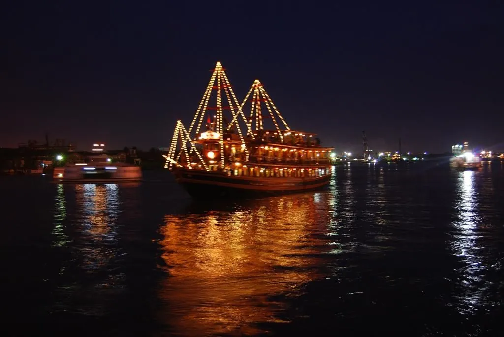 Xu hướng du lịch năm 2014 - Du lịch thành phố Hồ Chí Minh bằng đường thủy