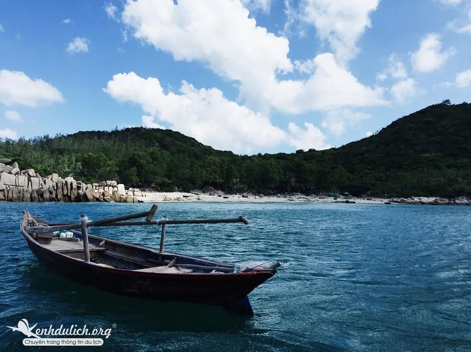 Review vẻ đẹp thiên đường biển đảo Bình Hưng của 2 cô gái trẻ Du lịch đảo Bình Hưng
