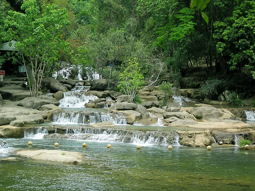Hoang sơ Yang Bay – thác nước Trời Hoang sơ Yang Bay thác nước Trời