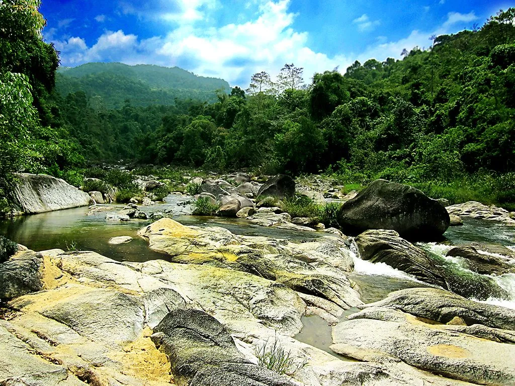 Hoang sơ Yang Bay – thác nước Trời Hoang sơ Yang Bay thác nước Trời