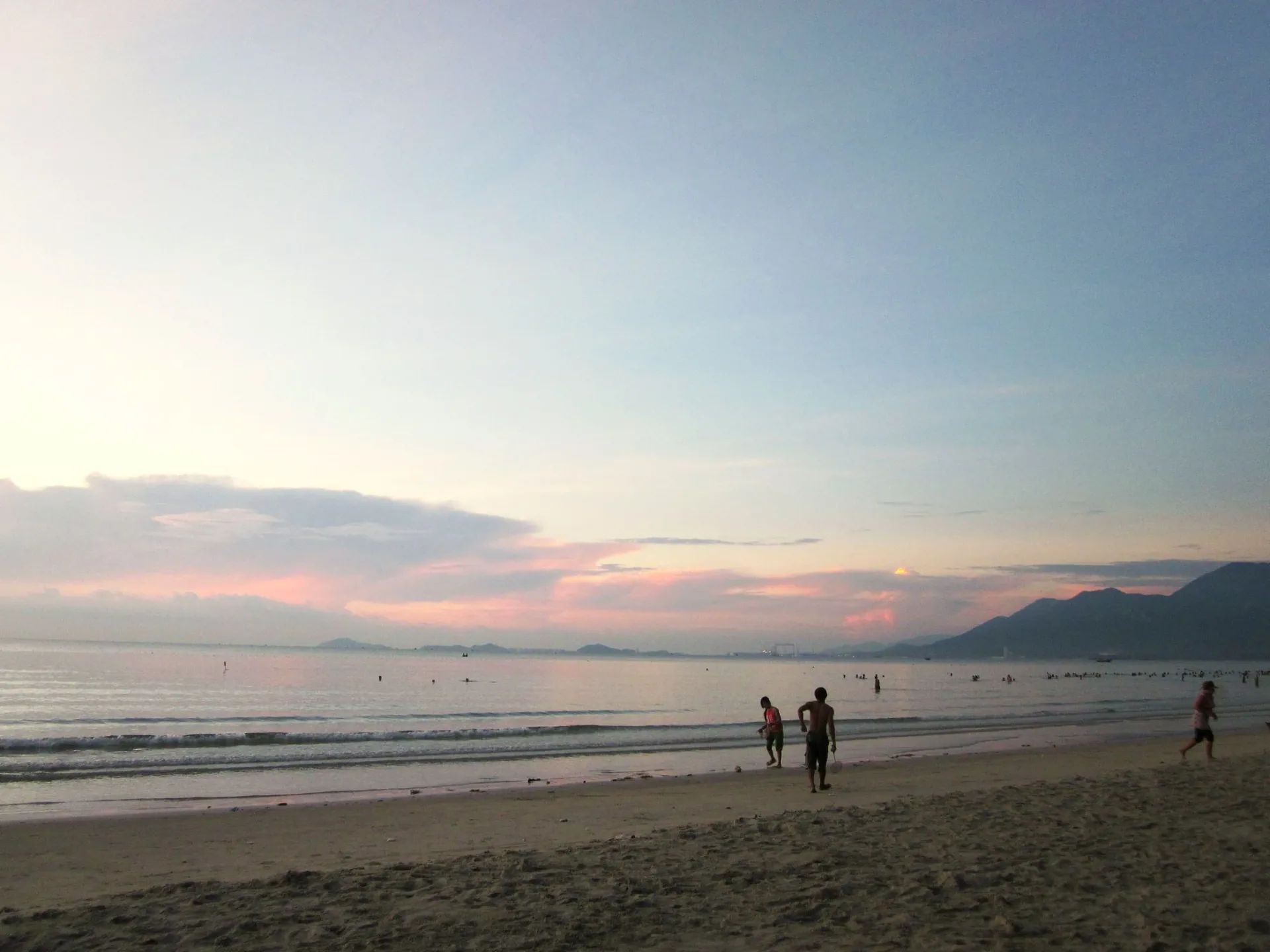 Trải nghiệm ngắm bình minh trên biển Dốc Lết - Nha Trang Trải nghiệm ngắm bình minh trên biển Dốc Lết Nha Trang