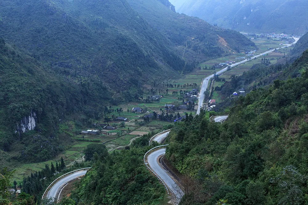 Vẻ đẹp thiên nhiên và con người rẻo cao Hà Giang