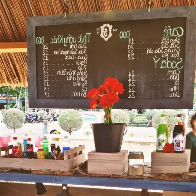 Giới trẻ đứng ngồi không yên với quán bar view biển đẹp nhất Quy Nhơn