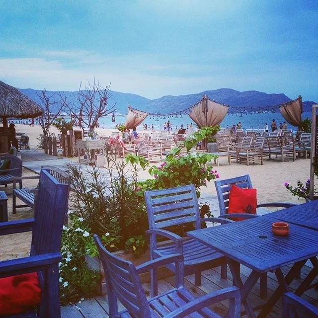 Giới trẻ đứng ngồi không yên với quán bar view biển đẹp nhất Quy Nhơn