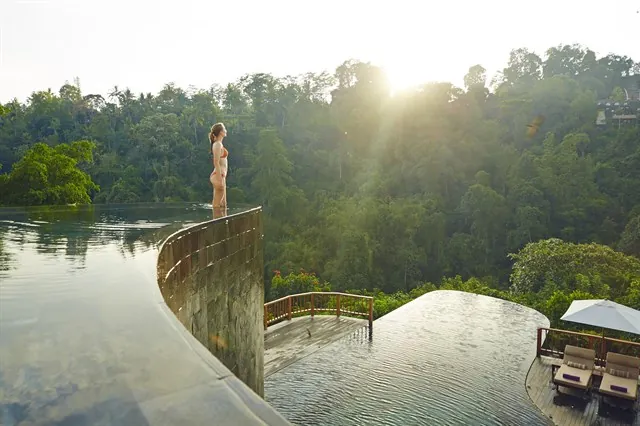 Cận cảnh bể bơi đẹp nhất thế giới tại thiên đường du lịch Bali Cận cảnh bể bơi đẹp nhất thế giới tại thiên đường du lịch Bali