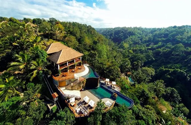 Cận cảnh bể bơi đẹp nhất thế giới tại thiên đường du lịch Bali Cận cảnh bể bơi đẹp nhất thế giới tại thiên đường du lịch Bali