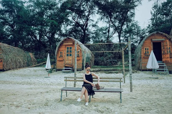 Chuyến đi Cô Tô 5 sao siêu hot của cô nàng 9x Ở chỗ đẹp ăn món ngon và chụp ảnh cực ảo Chuyến đi Cô Tô 5 sao siêu hot của cô nàng 9x Ở chỗ đẹp ăn món ngon và chụp ảnh cực ảo - Ảnh 22