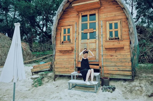 Chuyến đi Cô Tô 5 sao siêu hot của cô nàng 9x Ở chỗ đẹp ăn món ngon và chụp ảnh cực ảo Chuyến đi Cô Tô 5 sao siêu hot của cô nàng 9x Ở chỗ đẹp ăn món ngon và chụp ảnh cực ảo - Ảnh 24