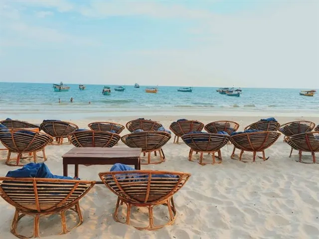 Khám phá cụm 3 thiên đường biển đẹp nhất xứ sở Chùa Tháp Khám phá cụm 3 thiên đường biển đẹp nhất xứ sở Chùa Tháp