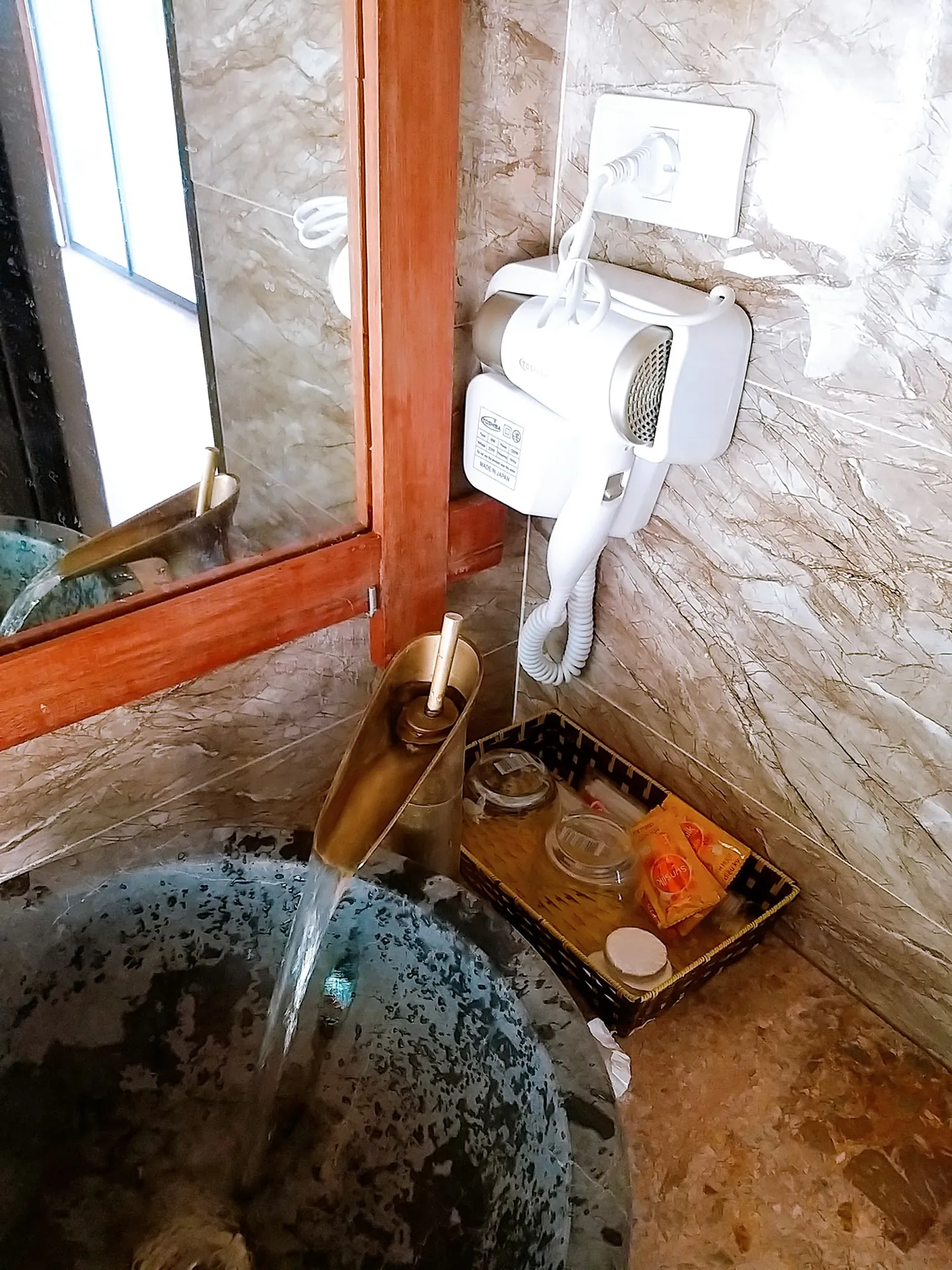 Review chuyến du lịch Hang Múa Ninh Bình chỉ chưa đến 2 triệu đồng Review chuyến du lịch Hang Múa Ninh Bình chỉ chưa đến 2 triệu đồng 07