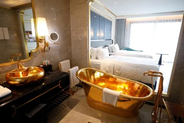 Hà Nội chính thức khai trương khách sạn dát vàng 6 sao Hà Nội chính thức khai trương khách sạn dát vàng 6 sao 06