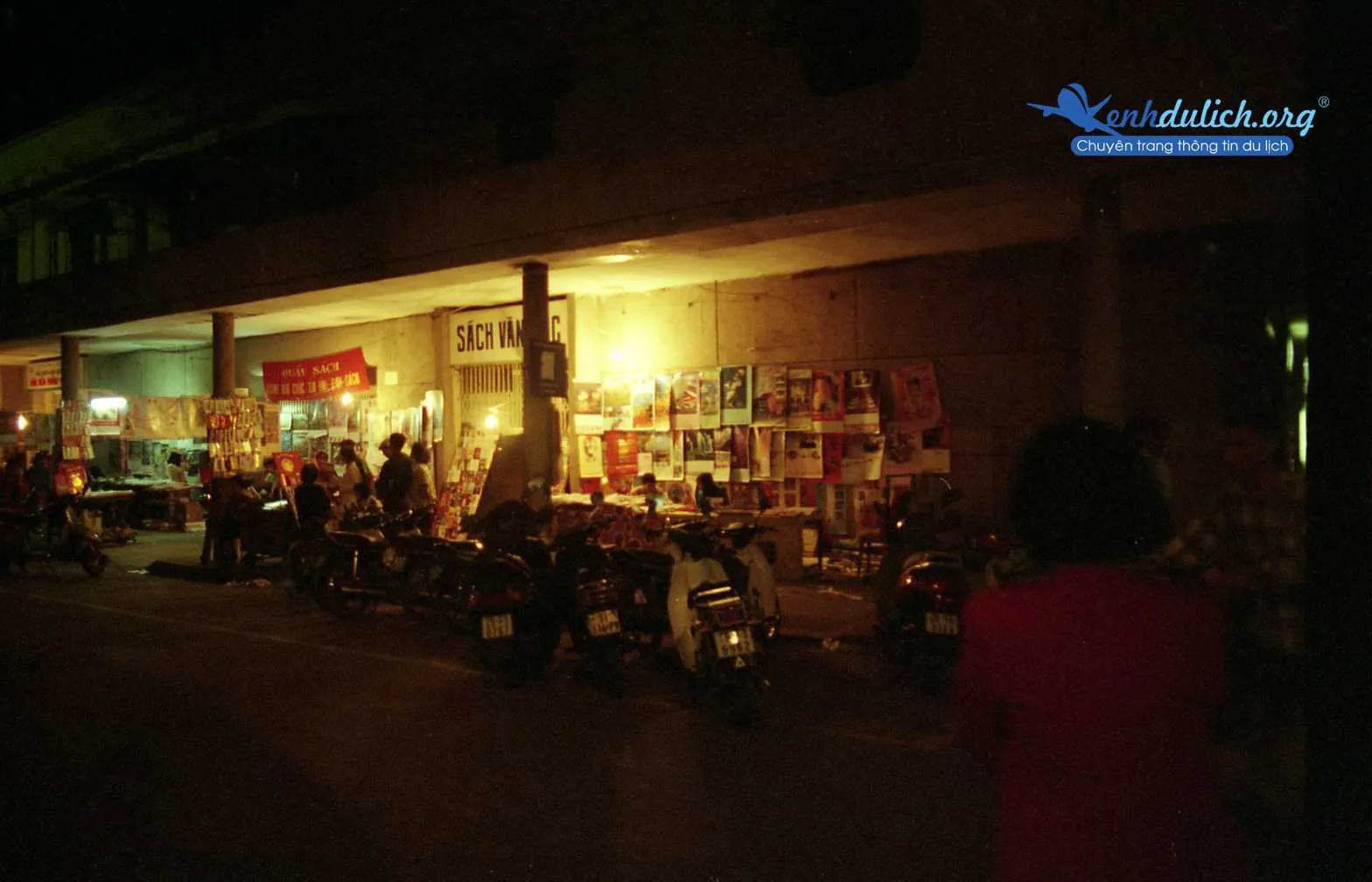 Những bức ảnh Hà Nội xưa- trên đường không có ô tô 11