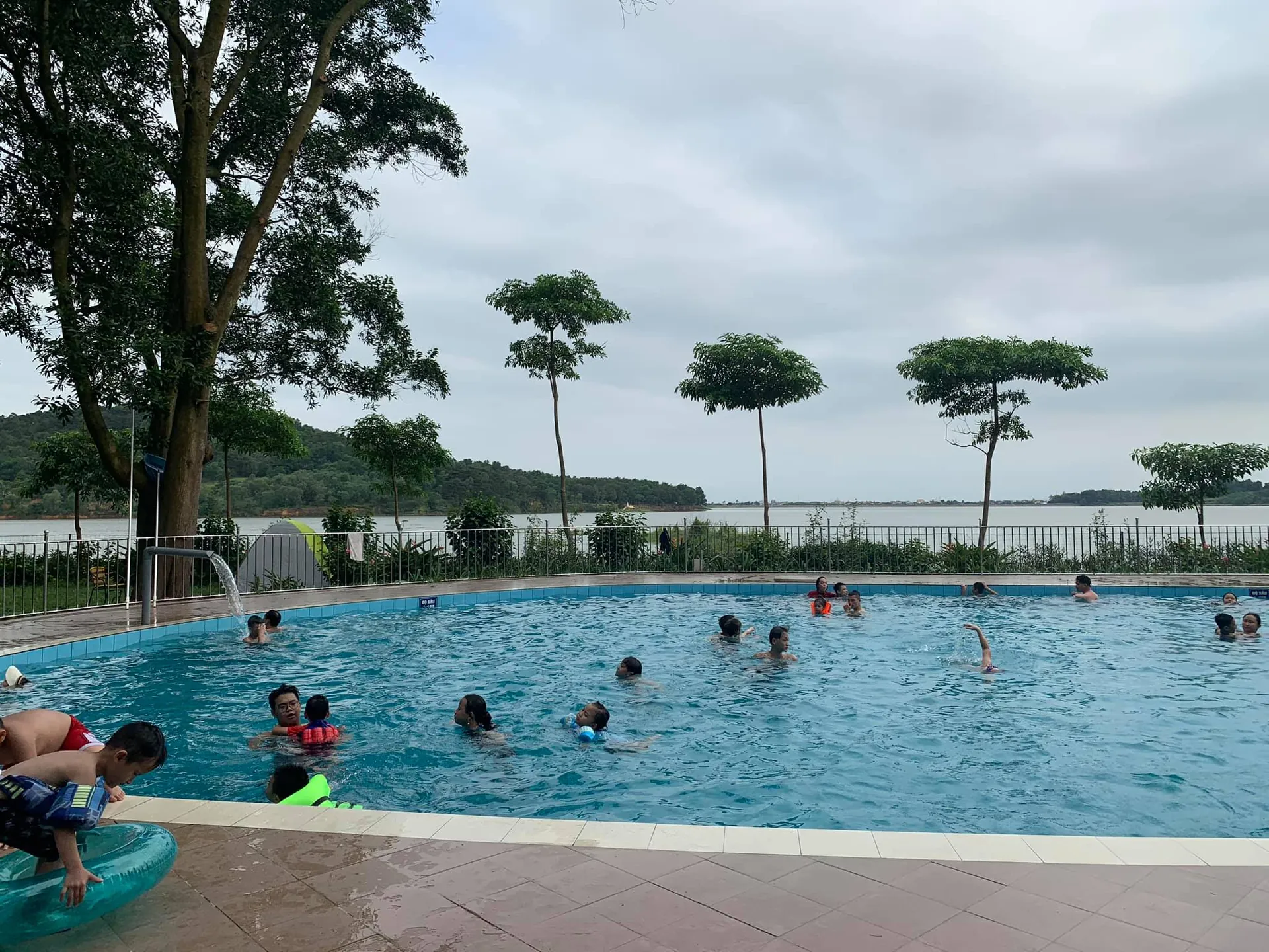 Hàm Rồng Lakeside khu dã ngoại cho trẻ con cách Hà Nội chỉ 40km 04