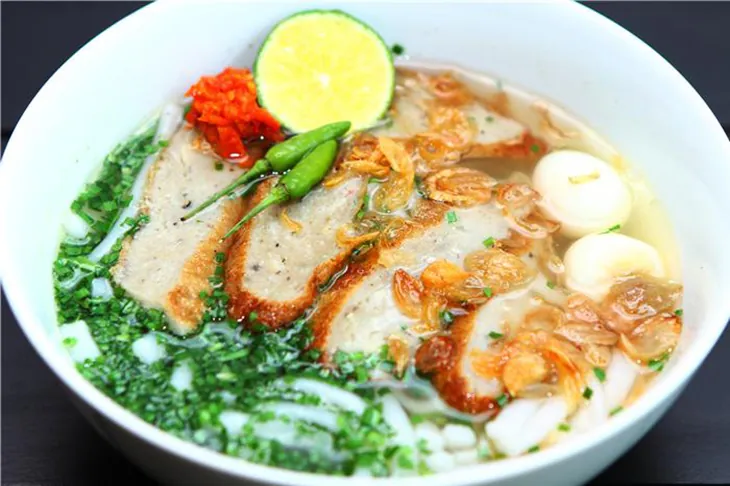 Những món ăn không thể bỏ qua khi đi du lịch Quy Nhơn Những món ăn không thể bỏ qua khi đi du lịch Quy Nhơn 01