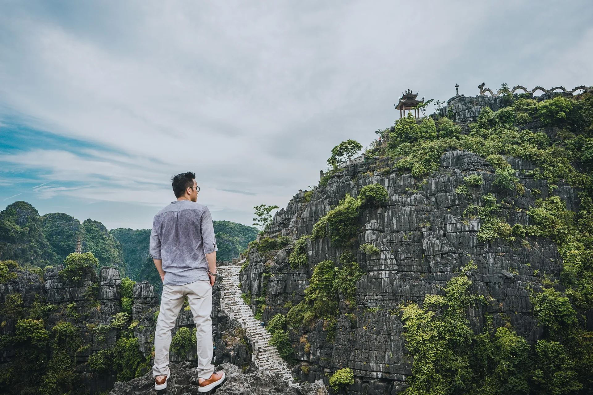 Review du lịch: Trải nghiệm du lịch 4N3Đ tại Ninh Bình chi tiết Review du lịch: Trải nghiệm du lịch 4N3Đ tại Ninh Bình chi tiết 01
